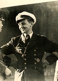 El comandante del submarino alemán U514, Hans-Jürgen Auffermann.